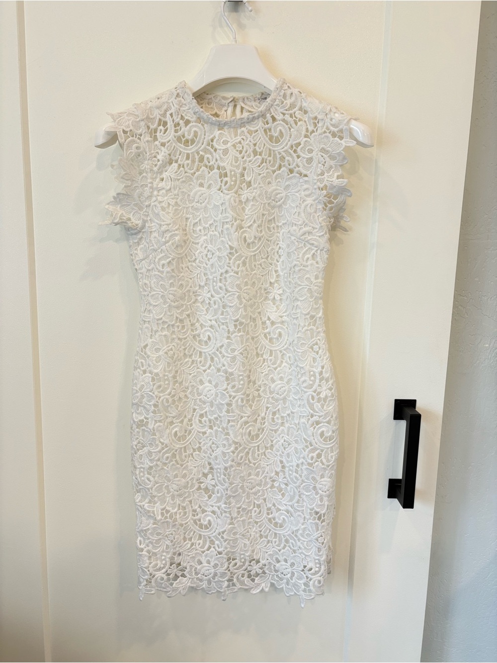 Women's White Lace design Sheath Dress